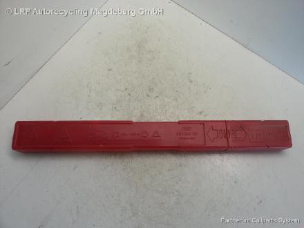 VW Audi Skoda Seat Warndreieck Warntafel Pannendreieck 8K0860251