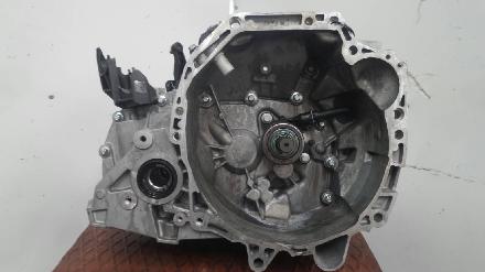 Schaltgetriebe Nissan Micra V (K14) JH3376
