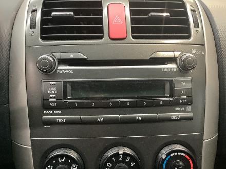 Radio 8612002570 Toyota Auris (E15) Schrägheck 1.6 Dual VVT-i 16V (1ZRFE) 2008