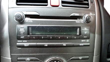 Radio 8612002570 Toyota Auris (E15) Schrägheck 1.4 D-4D-F 16V (1NDTV) 2008