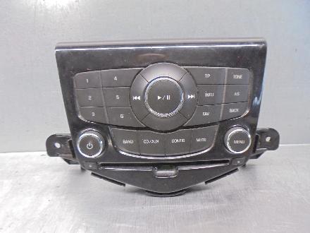 Radio 94563271 Daewoo / Chevrolet Cruze Limousine 2.0 D (Z20S1)